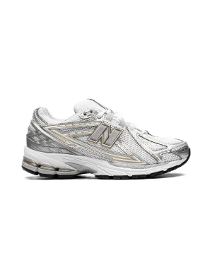 New Balance 1906R White Rain Cloud Silver Metallic Beach Walking cushioning technology