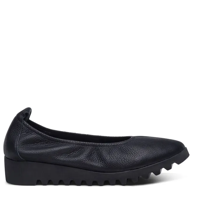 Cool Comfort Indoor Use WOMEN'S BRIANNA