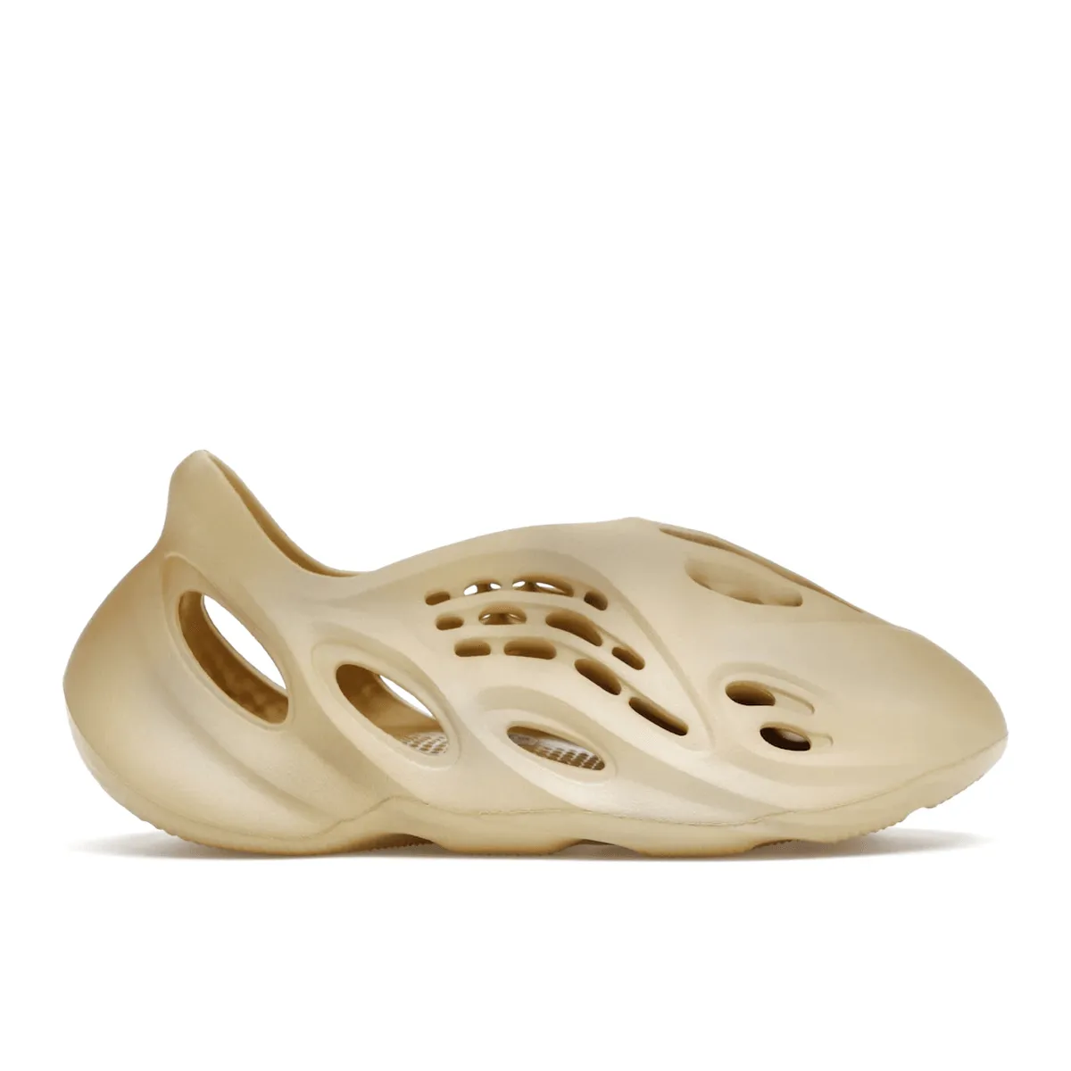 Comfortable lining stand - up paddleboarding Adidas Yeezy Foam RNR Desert Sand