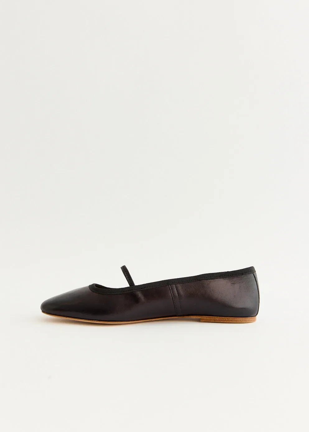 Swan Ballet Flats Quick Walk