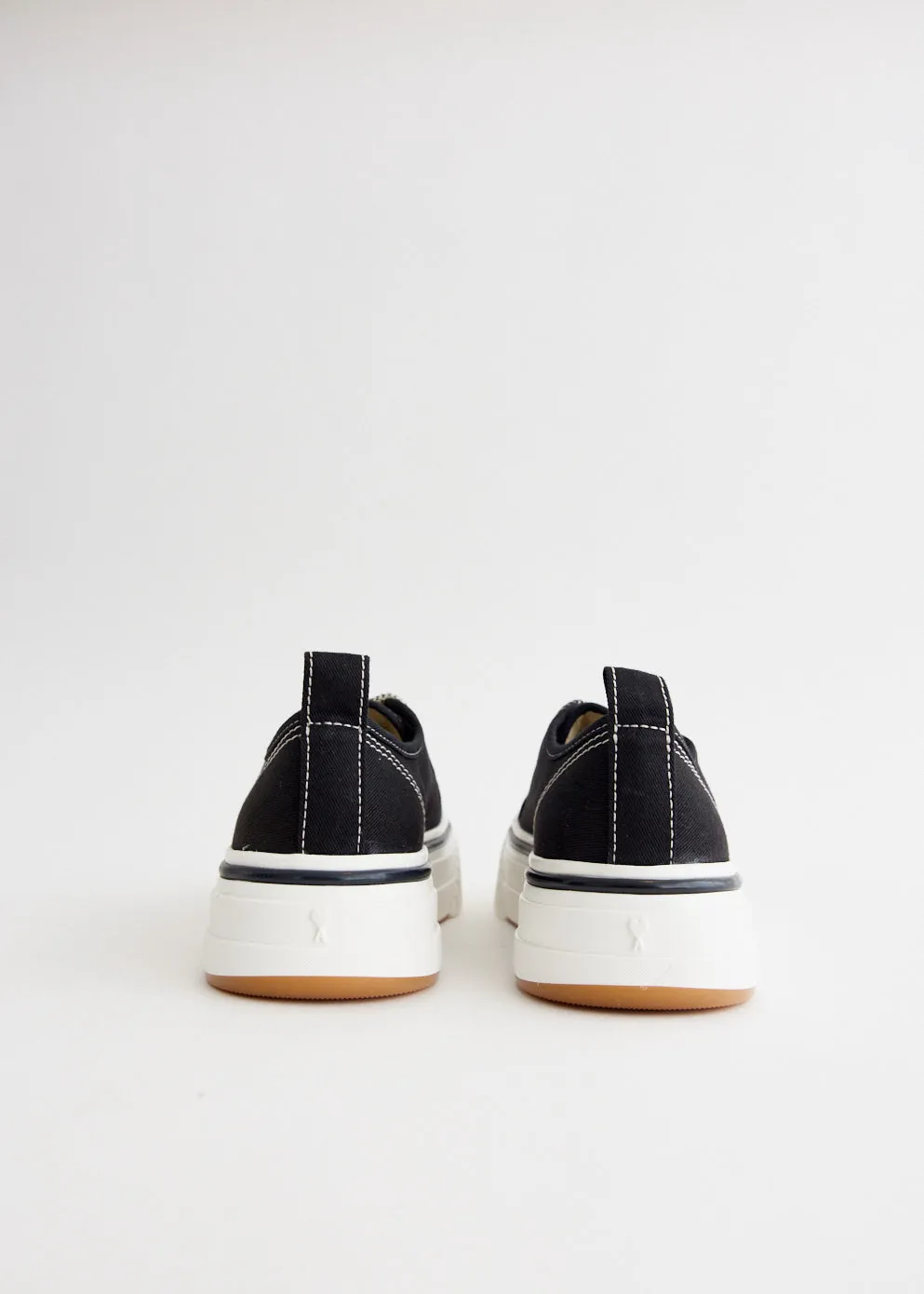 Durable Walk Low Top Ami 1980 Sneakers