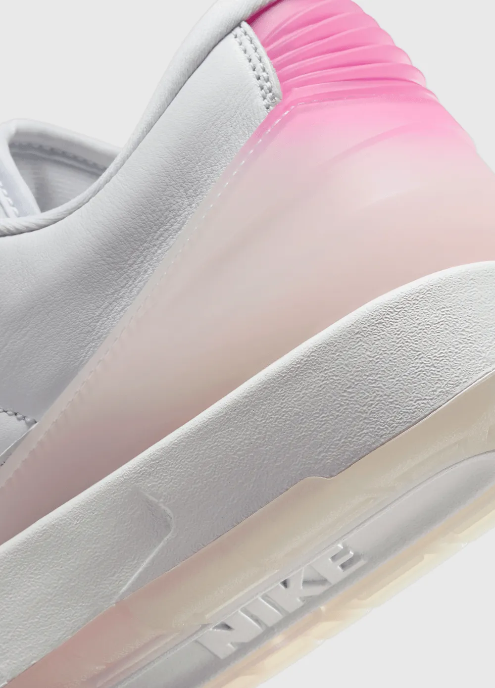 Zip - up decorative Air Jordan 2 Low 'Cherry Blossom' Sneakers