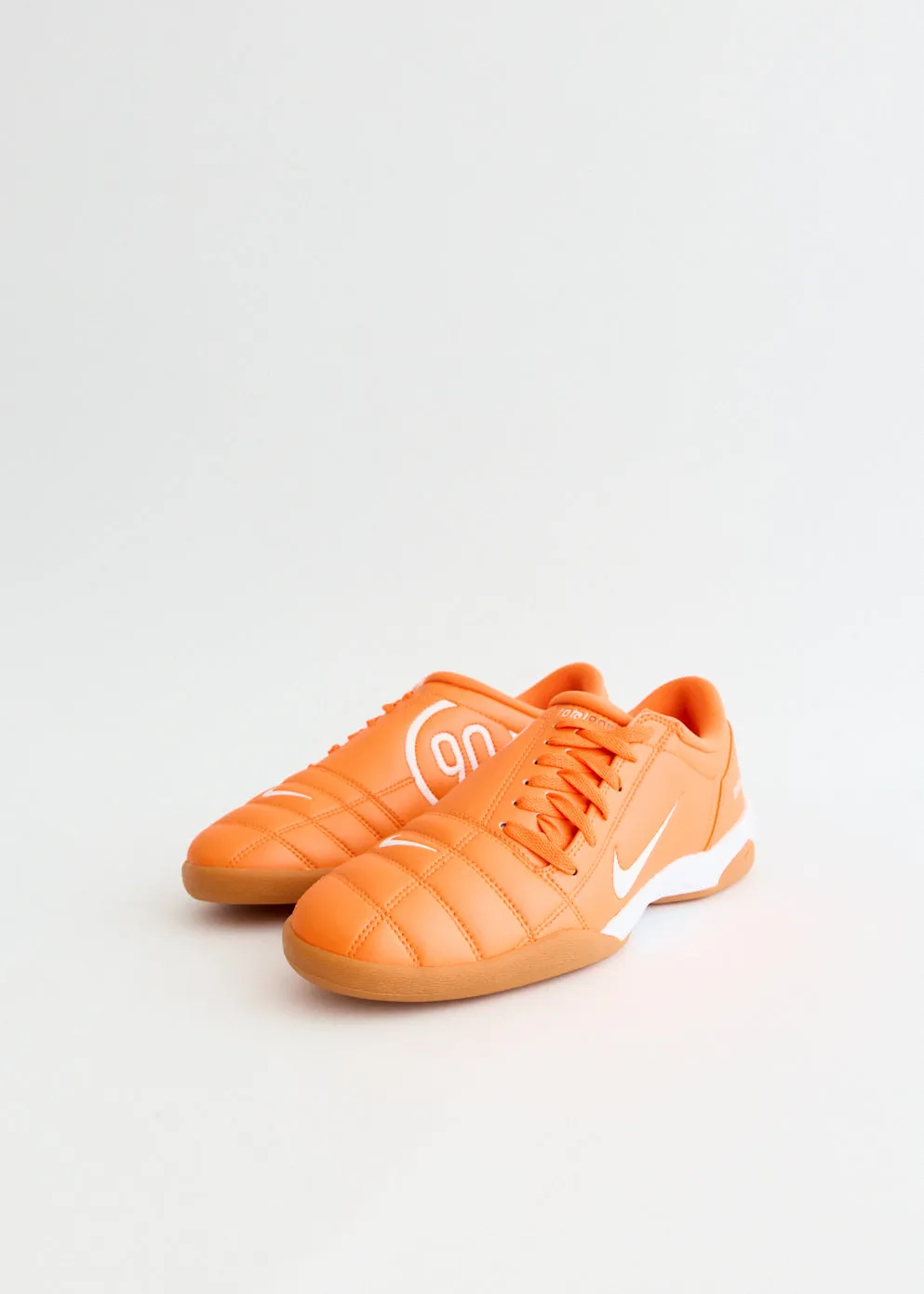 Total 90 'Safety Orange' Sneakers morning run Partner Run