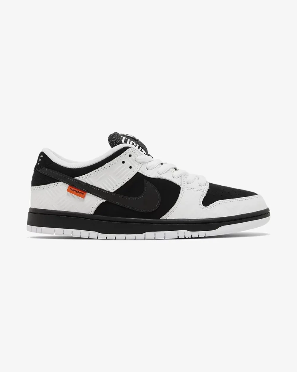 Chill Mode Go Daily NIKE SB DUNK LOW TIGHTBOOTH