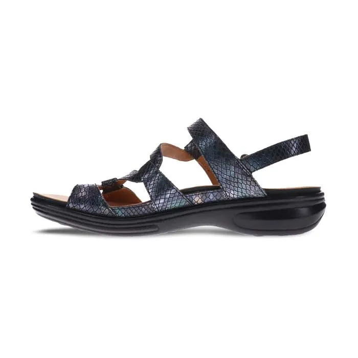 Fashionable Beach Footwear Womens Revere Emerald in Slate Interest