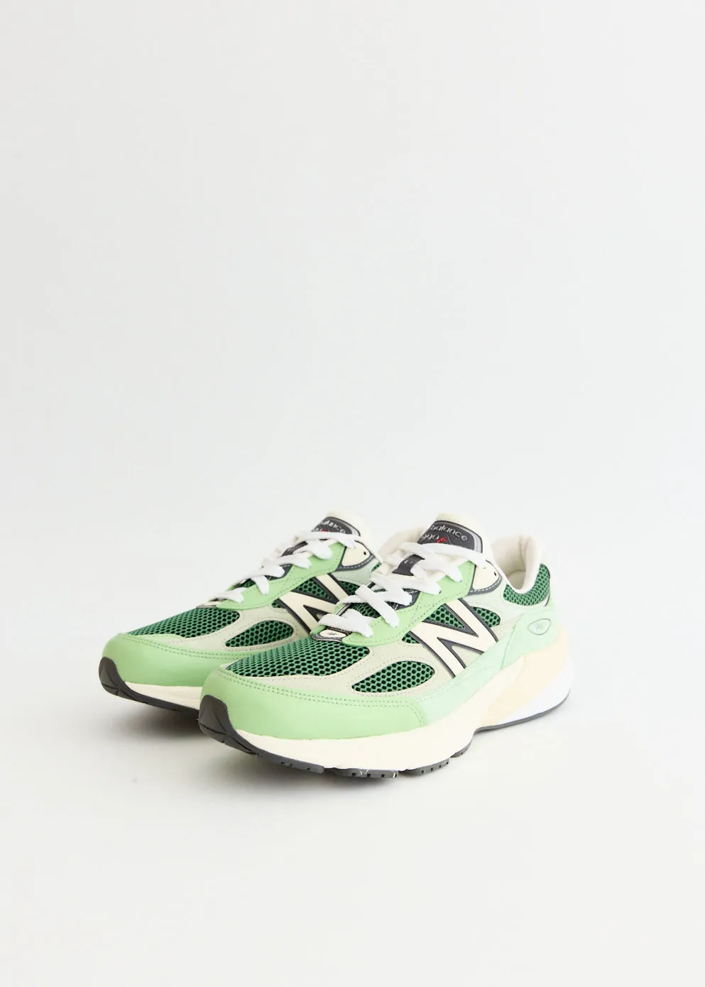 MADE in USA 990v6 'Green' Sneakers floral open - toe
