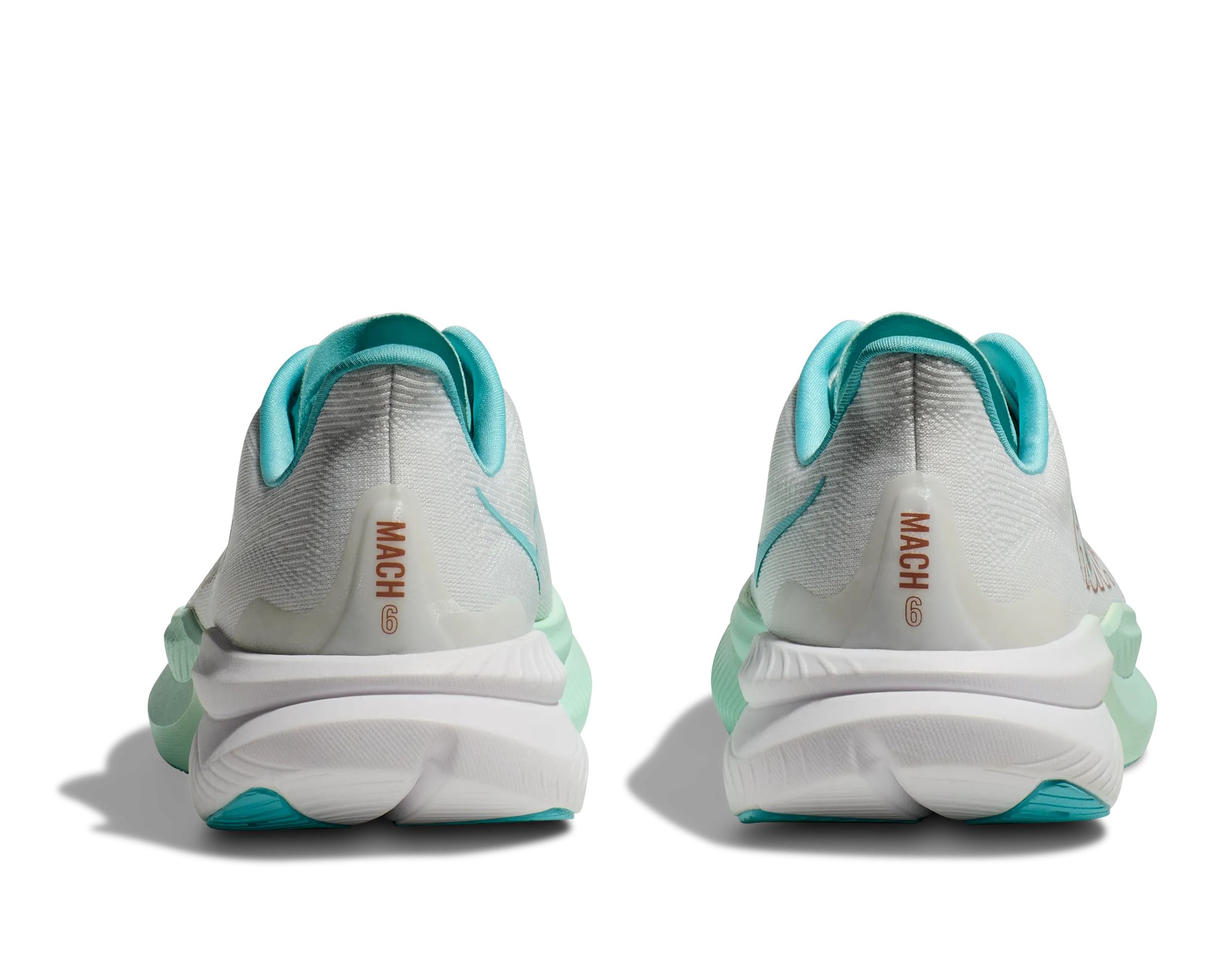 soccer players' traction Women's Mach 6