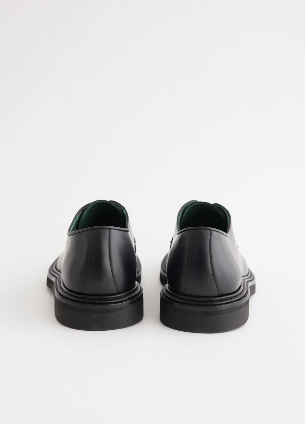 Vinnee Blucher Derbies All-around silhouette