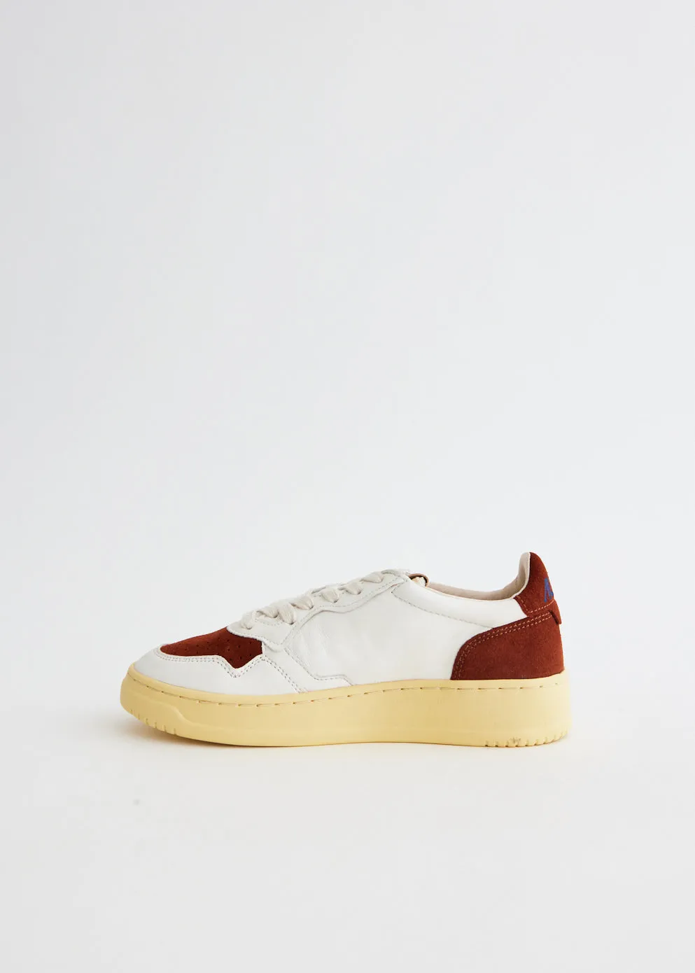 Flexible Material Medalist Sneakers
