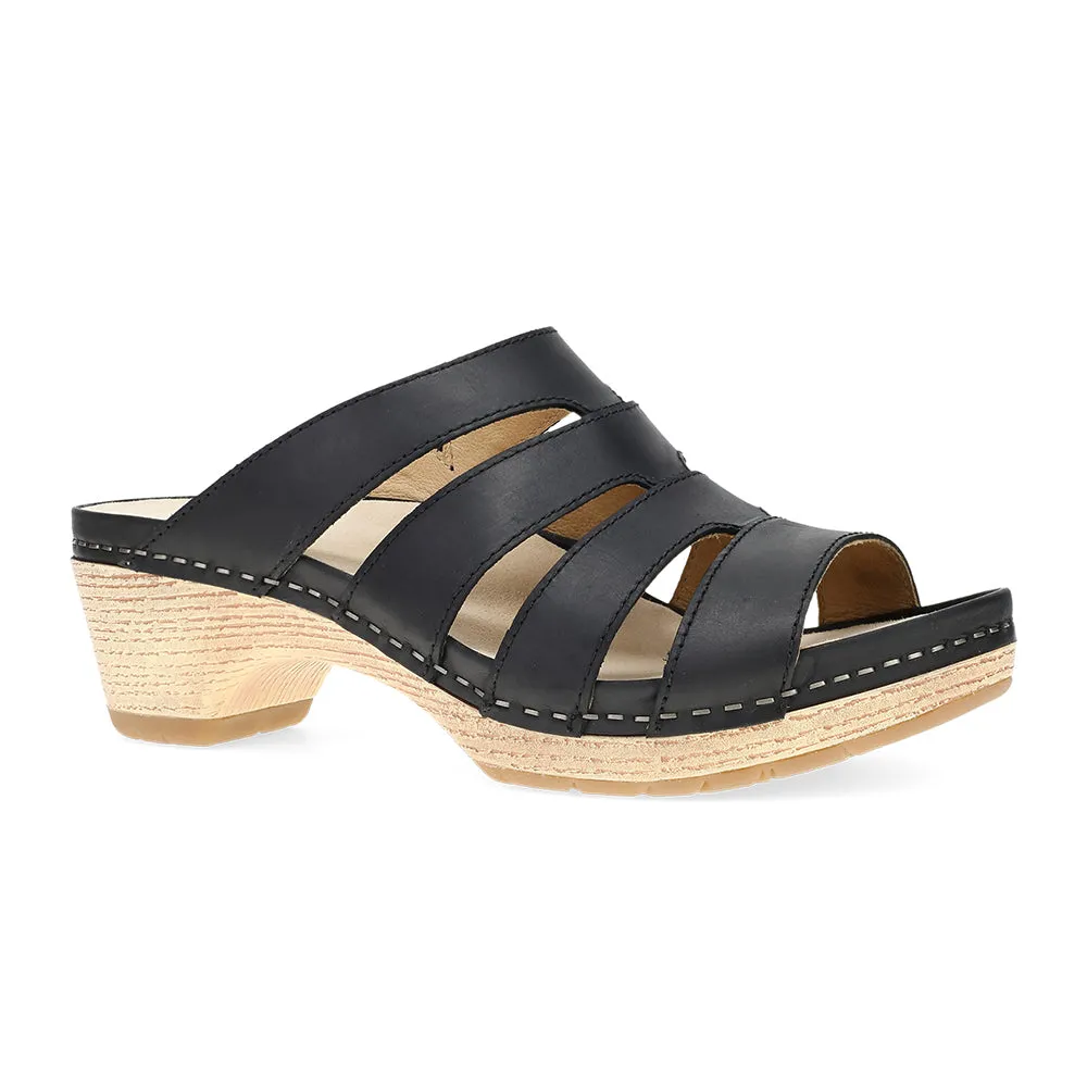 Slip-resistant ease Lyndi