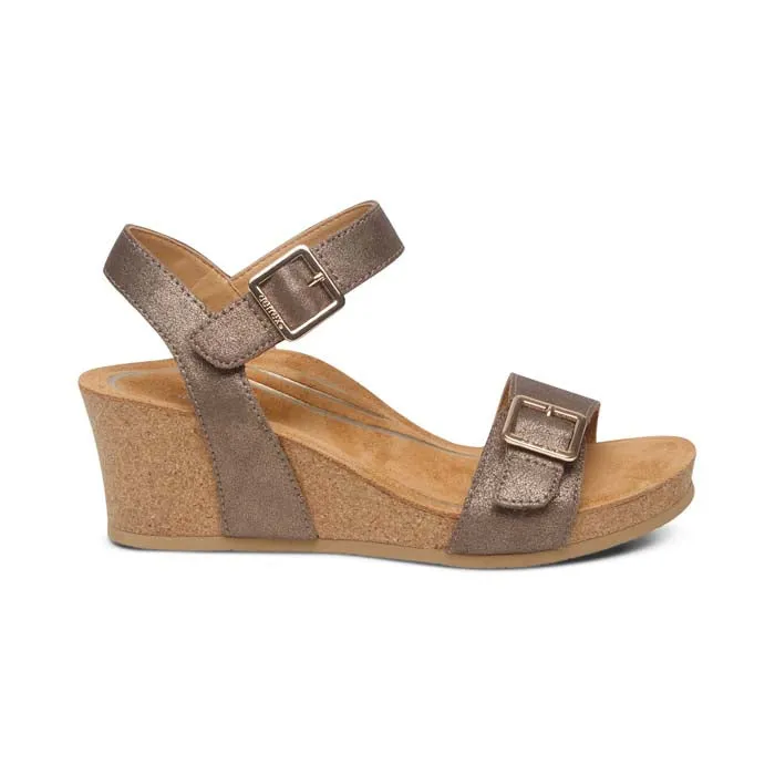 Womens Aetrex Lexa in Bronze Travel