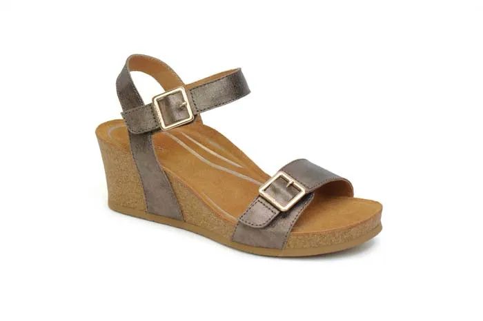 Womens Aetrex Lexa in Bronze Stay Light Closed Toe