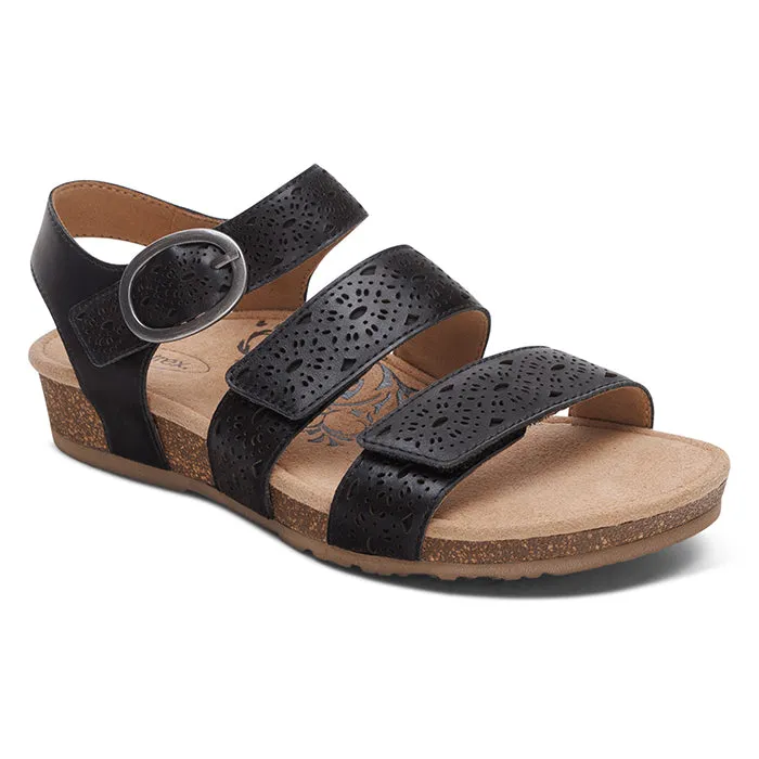 Cafe Stop Instant Comfort Womens Aetrex Lilly Cutout in Black