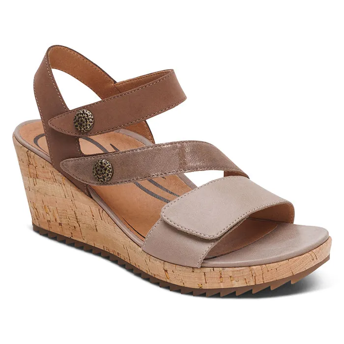 Chic Durable Soft Sole Womens Aetrex Madelyn in Taupe Multi
