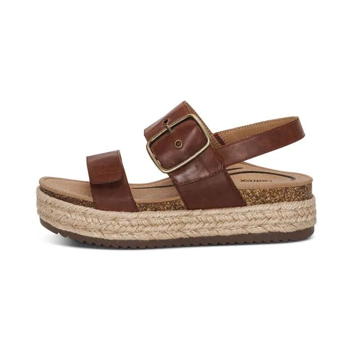 Flexible Beach Shoes Active Outdoor Shoes Womens Aetrex Vania in Walnut
