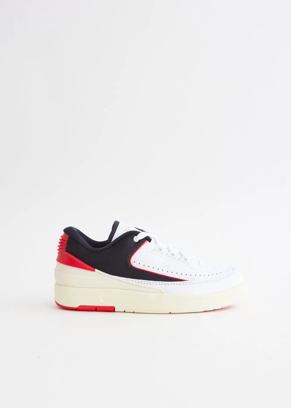 Jogging Gear Insole Comfort Women's Air Jordan 2 Low 'Chicago Twist' Sneakers