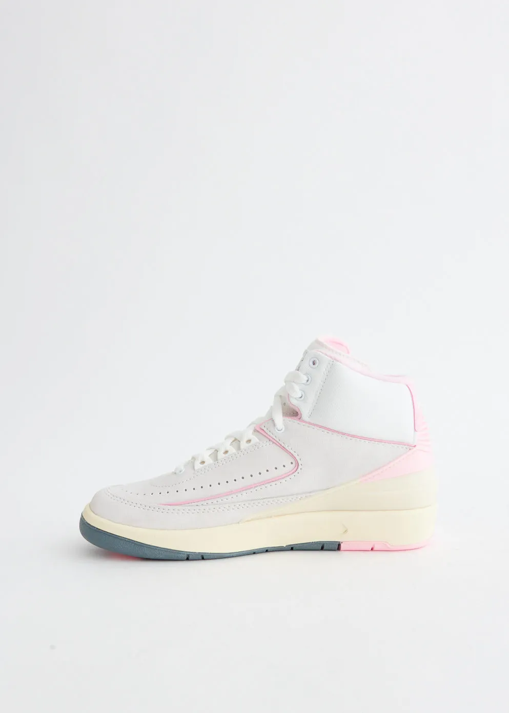 Easy Travel Style Upgrade Women's Air Jordan 2 Retro 'Soft Pink' Sneakers