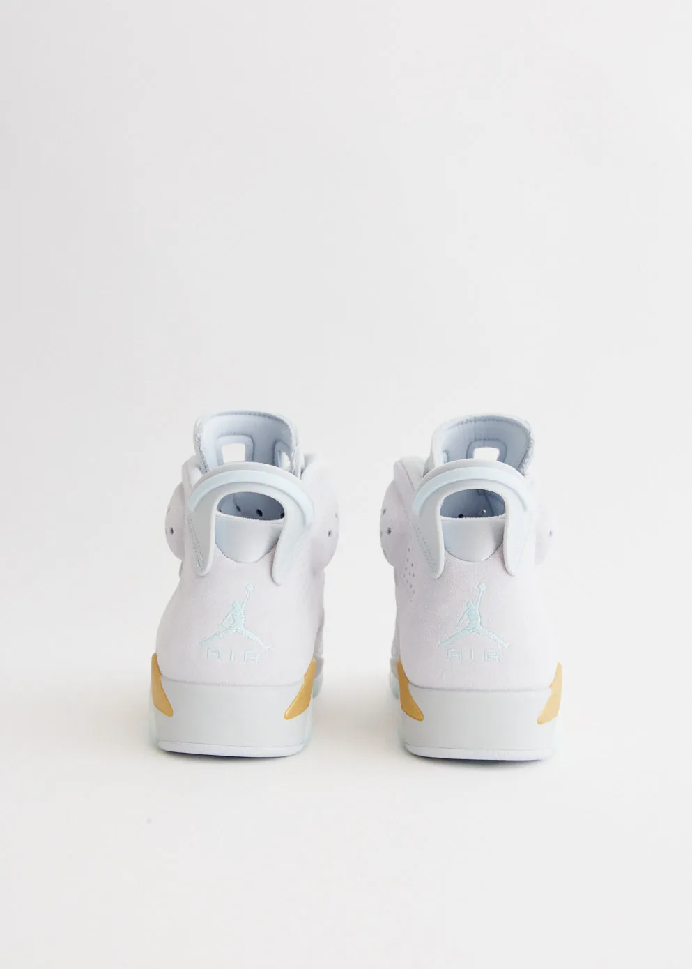 Urban Pace Leap Run Women's Air Jordan 6 Retro 'Pearl' Sneakers