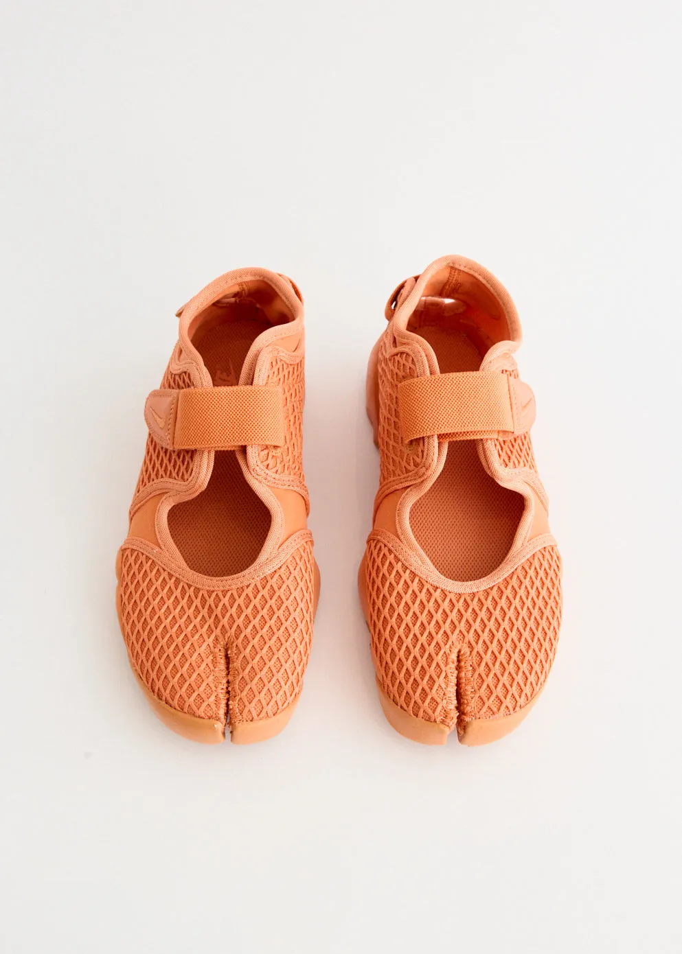 Lightweight Build Minimal Look Women's Air Rift 'Healing Orange' Sneakers