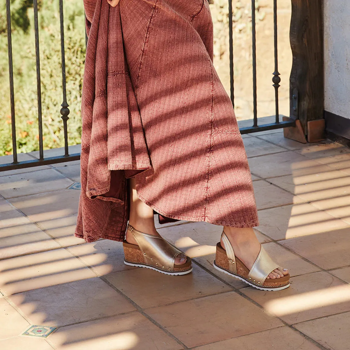 Women's Alila Stud Detail