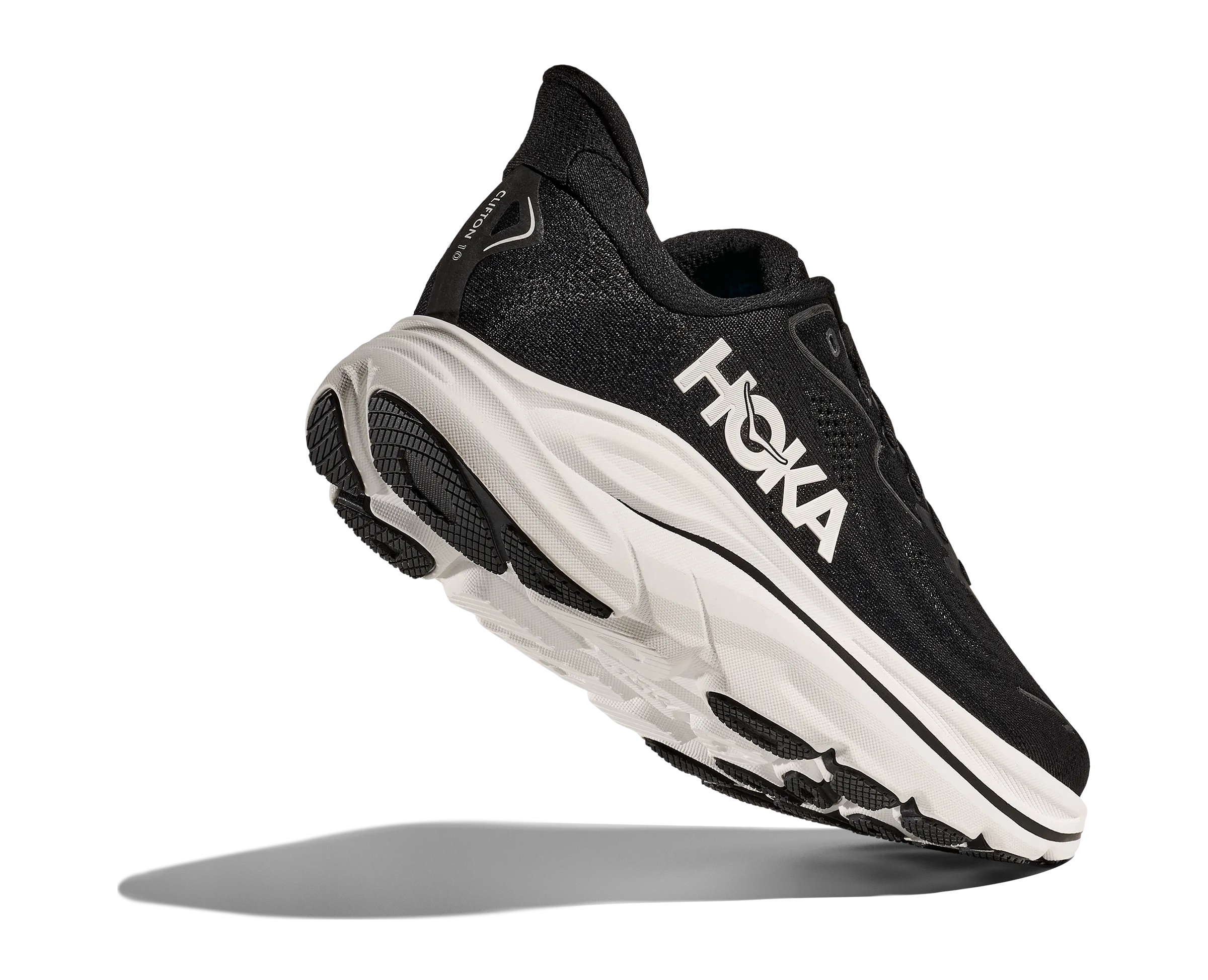 track equipment Women's Clifton 10 - Black / White