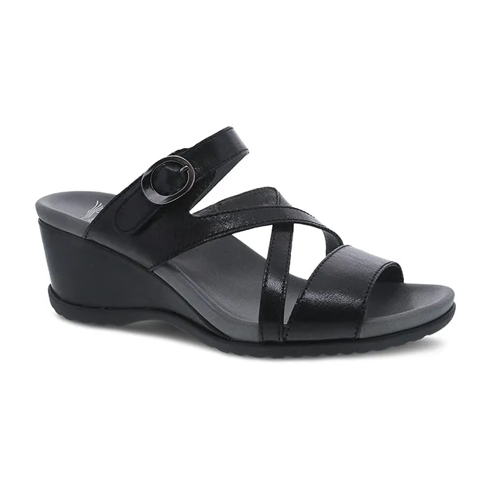 Padded Outdoor Essential Womens Dansko Ana in Black