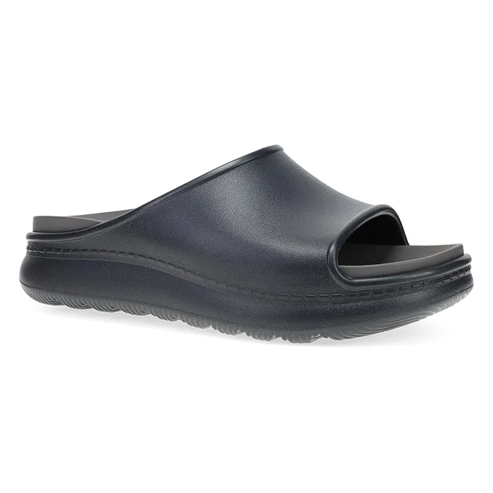 Womens Dansko Devyn in Black Fashionable Travel Shoes