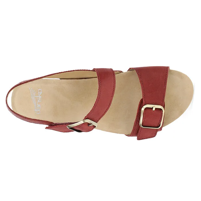 Versatile Footwear Everyday Use Womens Dansko Trinity in Cayenne