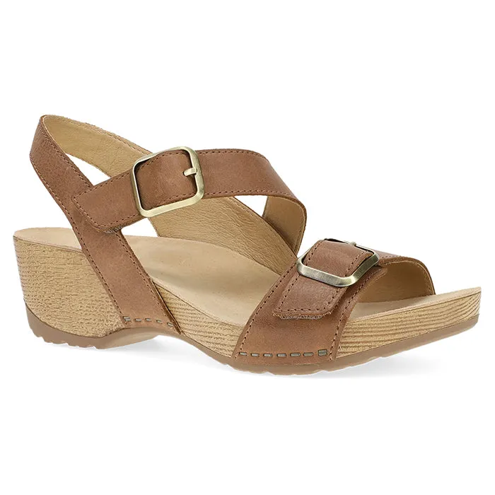 Womens Dansko Trinity in Tan Seaside Stroll Universal Look