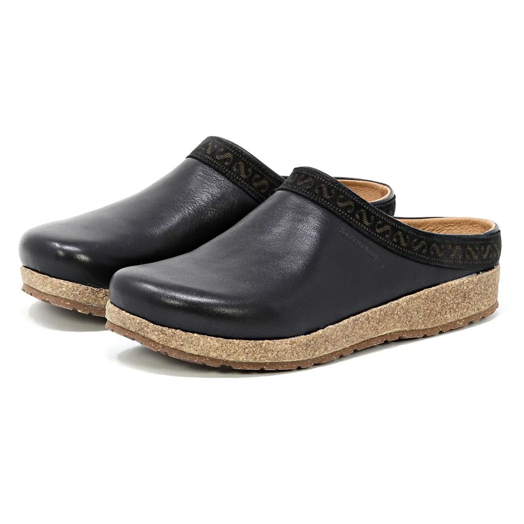 High-Performance Fit Women's Graz Leather Clog