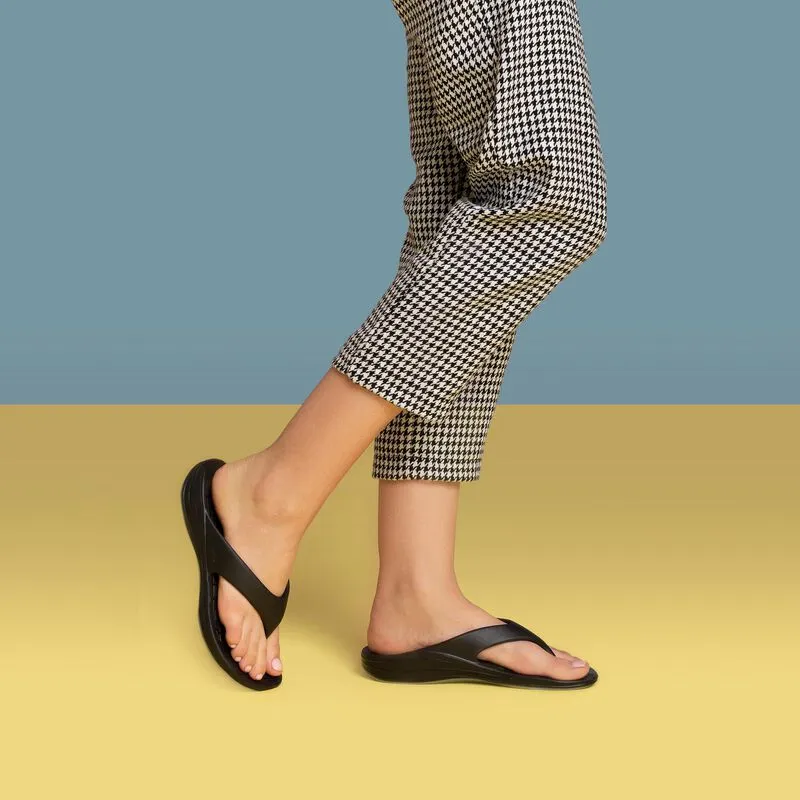 WOMEN'S MAUI ORTHOTIC FLIPS Sleek Flip-flops Light Touch