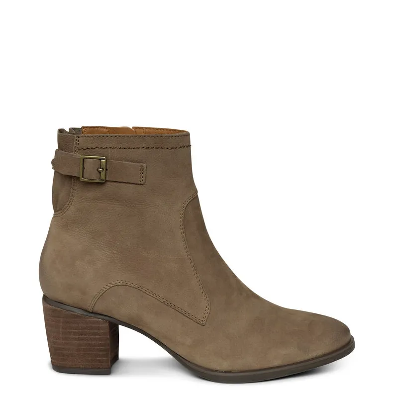 WOMEN'S RUBI Slip Block Trail Ready Footwear