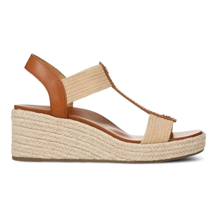 Summer Footwear for Men Canvas Material Womens Vionic Calera in Camel