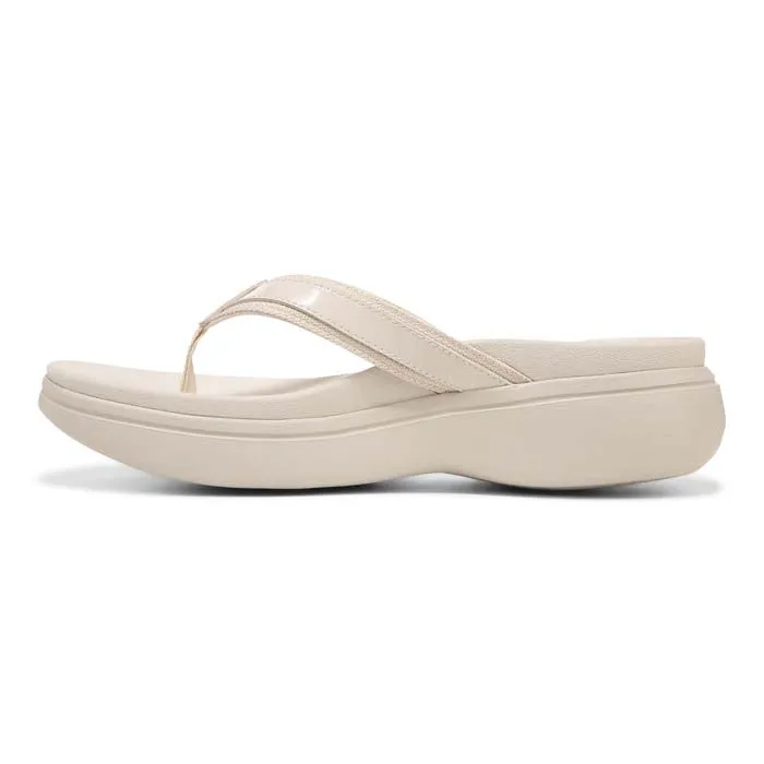Swift Walk Footwear for Traveling Womens Vionic High Tide II in Cream