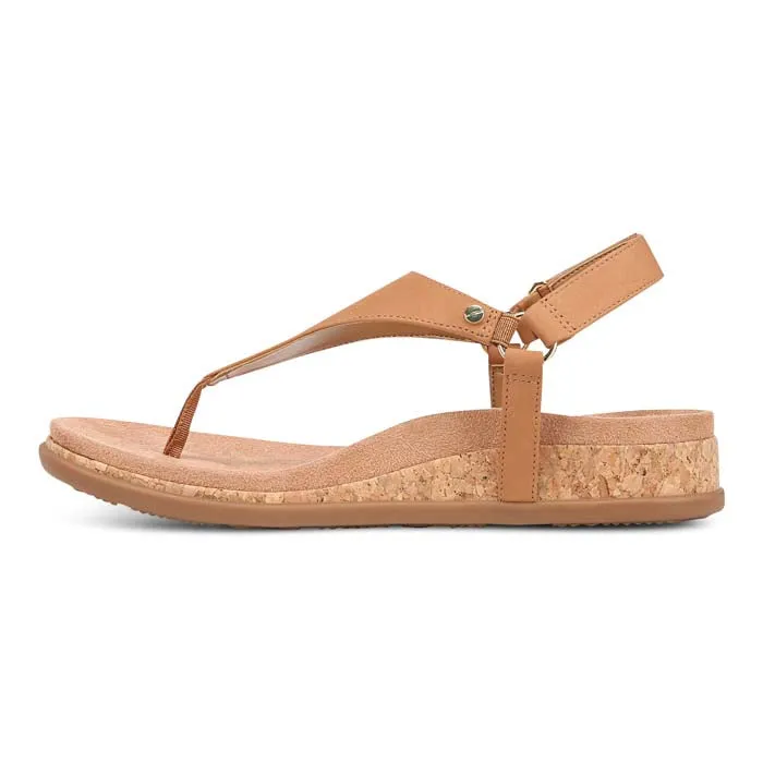 Comfortable Footwear Womens Vionic Kirra II in Camel