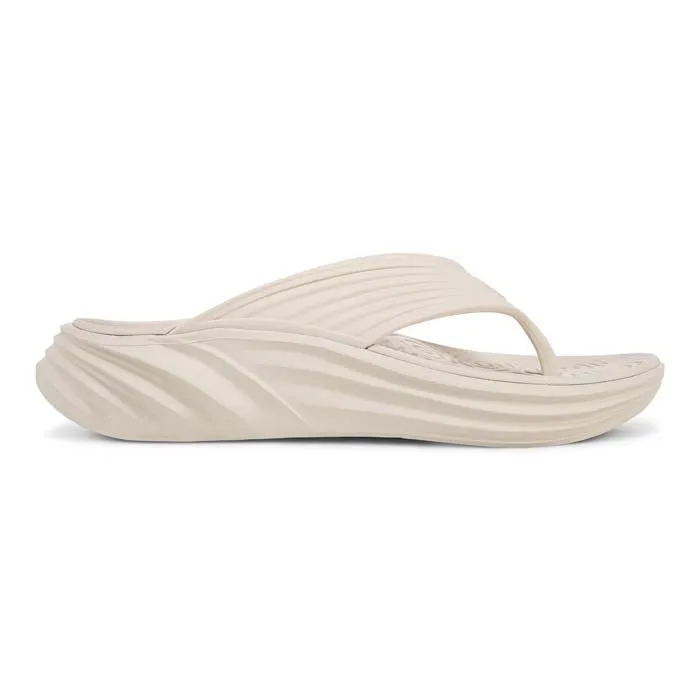Street Cool Womens Vionic Tide RX in Cream