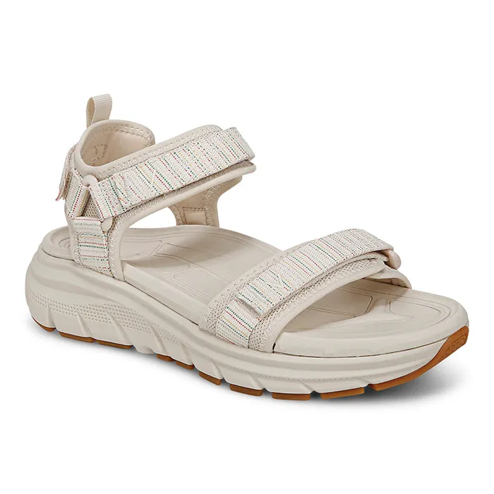 Foot Hug Chic Practical Womens Vionic Walk Max Wanderer in Cream