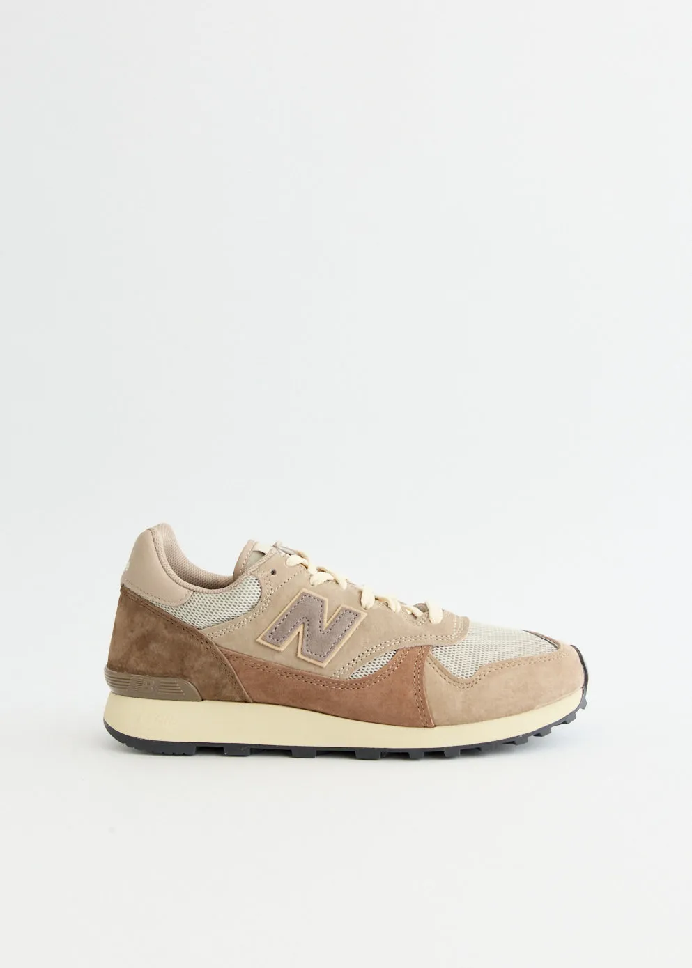 x AURALEE 475 'London Fog' Sneakers Fashionable Fit