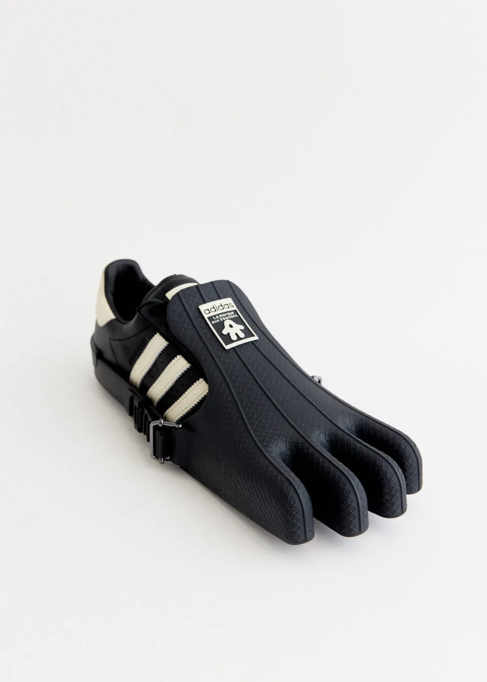 x Avavav Superfinger Superstar Sneakers Stylish
