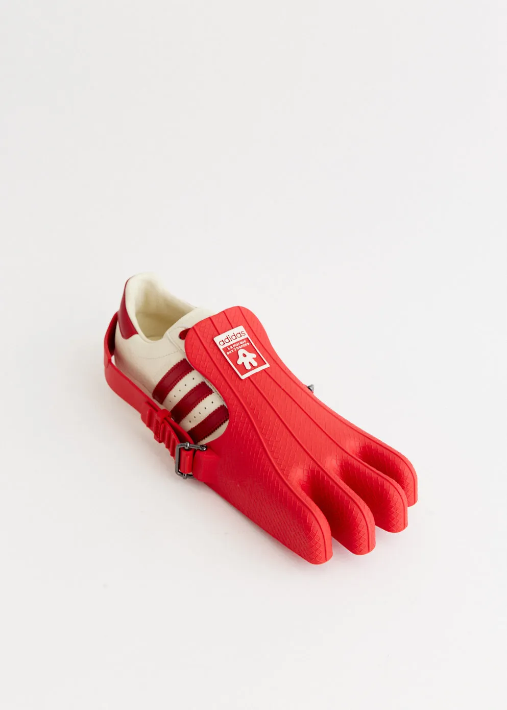 Airport Walk x Avavav Superfinger Superstar Sneakers