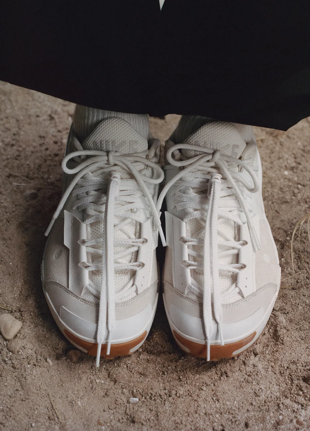 x sacai Zegamadome 'Summit White' Sneakers Comfortable toe box
